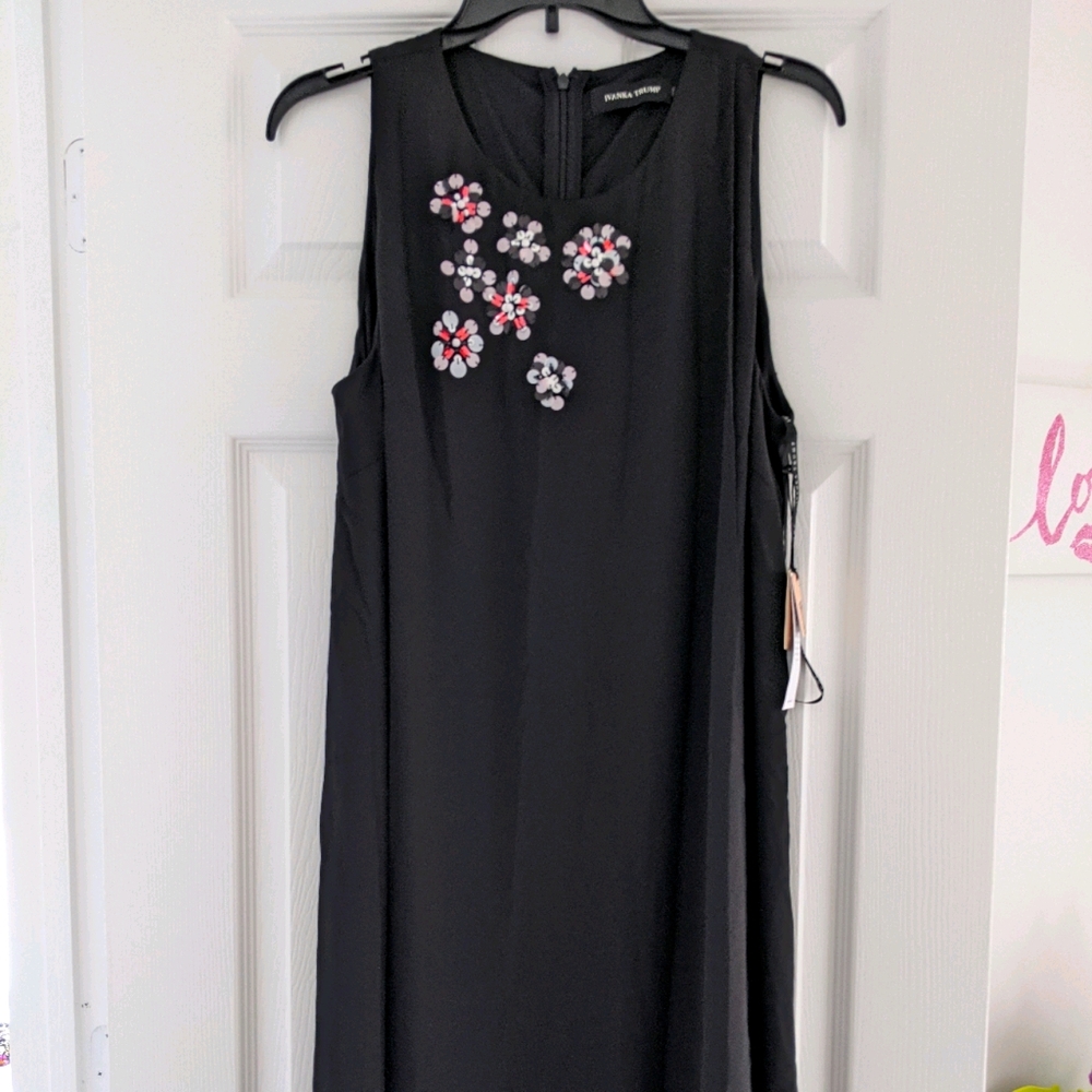Ivanka trump sleeveless dress